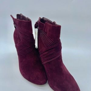 White House Black Market Wine Color Size 8 Booties NWOT.